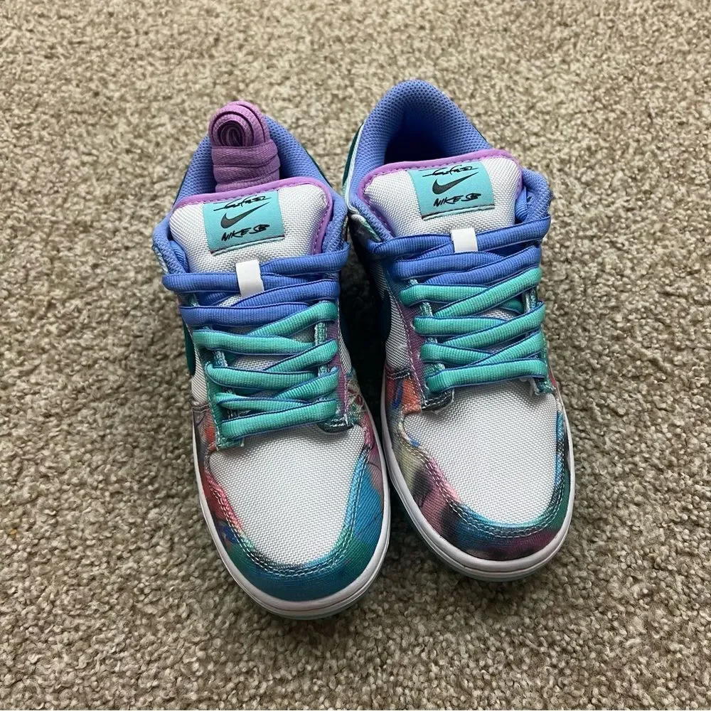 Nike Futura Labroatoies x Nike dunk SB